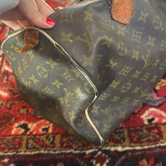 Louis Vuitton Damaged Authetic Flawed Flaws LV Luxury Monogram Speedy Vintage - Picture 7 of 10